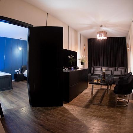 Royal Hotel Riszon le-Cijjon Zewnętrze zdjęcie