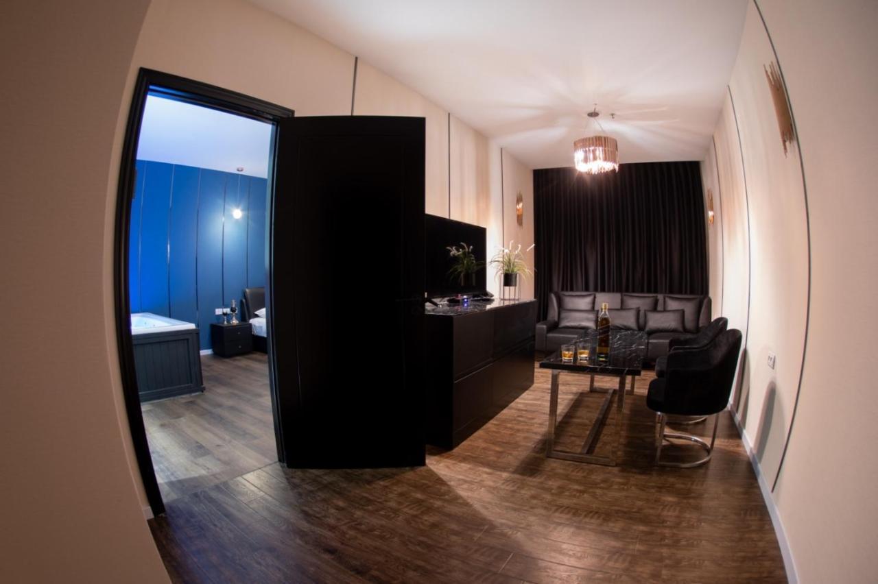 Royal Hotel Riszon le-Cijjon Zewnętrze zdjęcie