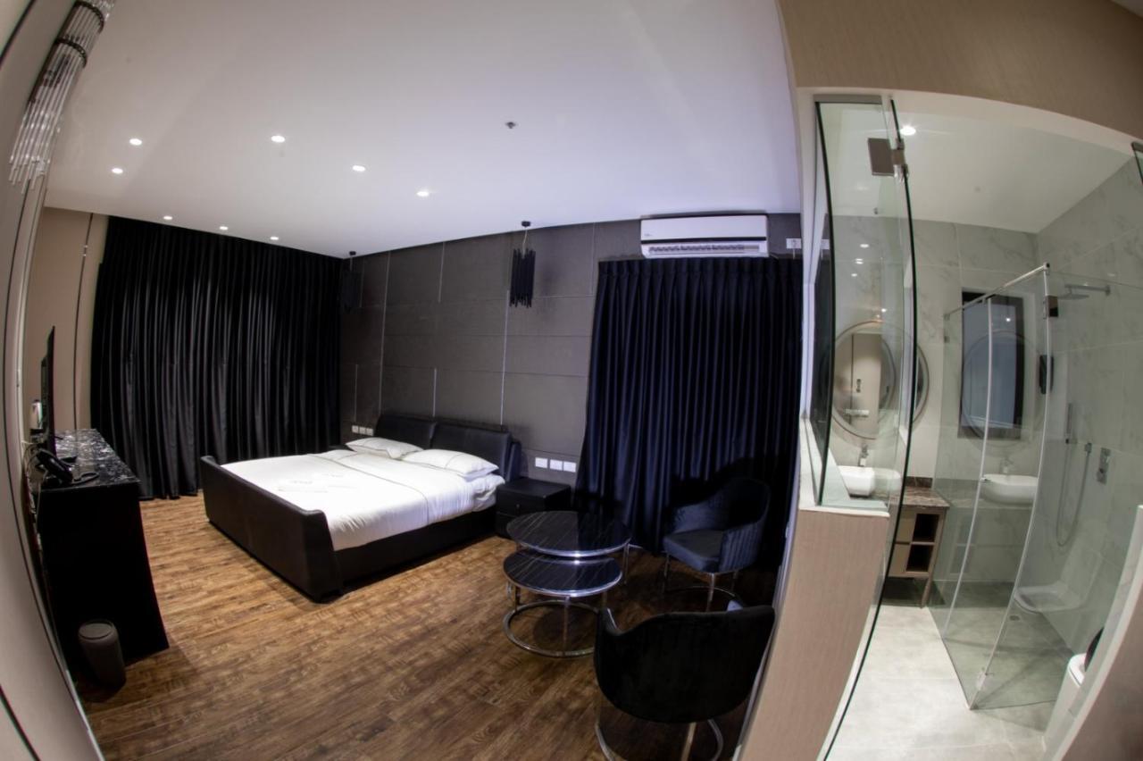 Royal Hotel Riszon le-Cijjon Zewnętrze zdjęcie